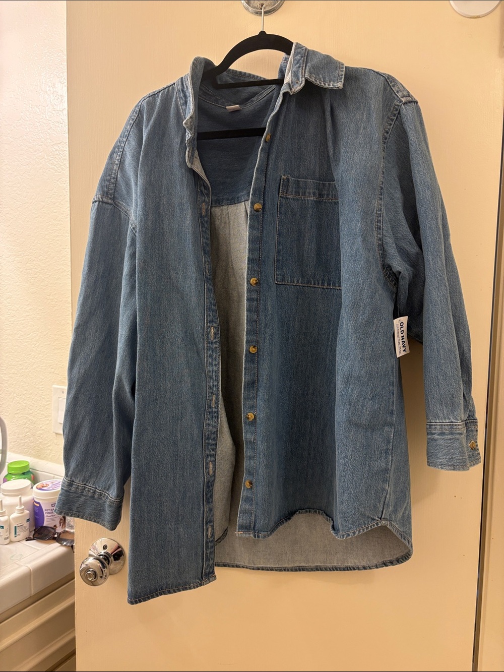 Old Navy women’s Light Blue Denim Shirt Jacket - Old Navy